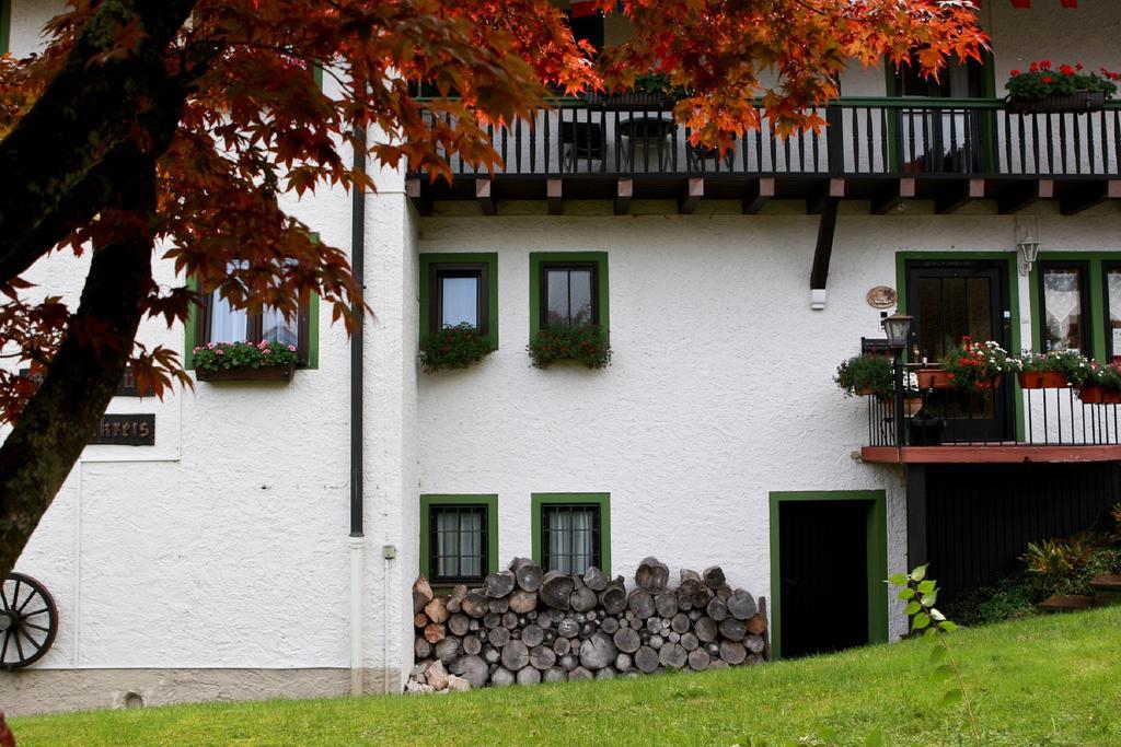 Ferienwohnungen Gaestehaus Sonnenkreis Ruhpolding Exterior photo